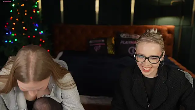 Jessica start online show from December 17, 11:27 am