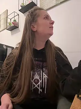 Amy  Leee  online show from February 4, 3:07 pm