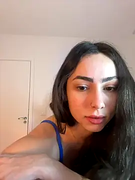 Snapshot of Baby_Mia_pires chatting on October 16, 2:01 am Baby Mia pires online show from October 16, 2:01 am