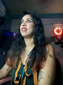 Darling Annie online show from November 26, 6:20 pm