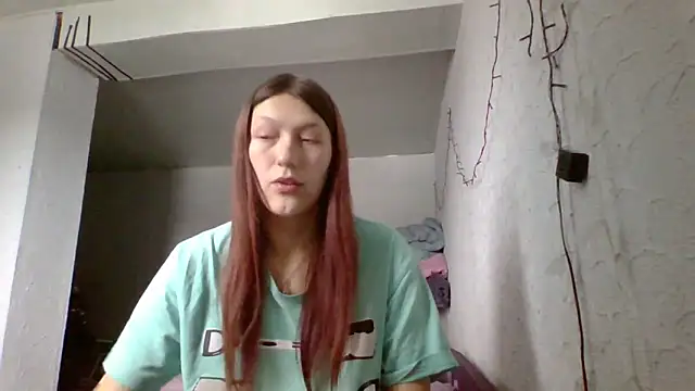 Snapshot of luna_tt chatting on February 25, 10:03 am luna tt online show from February 25, 10:03 am