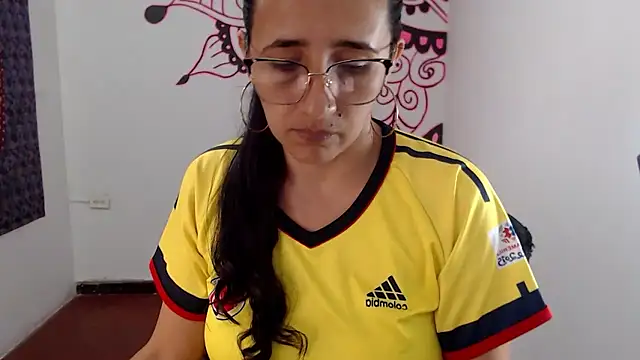 Lucyy Naugthy online show from March 26, 1:49 pm