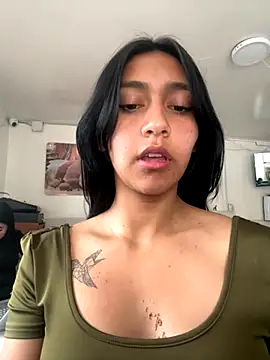 Nahomy cute1 online show from November 6, 8:43 pm