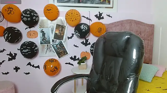 AmethystShadow17 online show from October 19, 1:45 pm