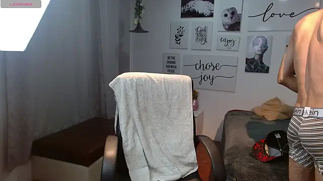 AmethystShadow17 online show from November 21, 6:28 pm