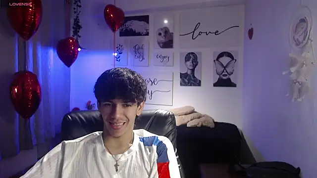 AmethystShadow17 online show from February 19, 7:54 pm