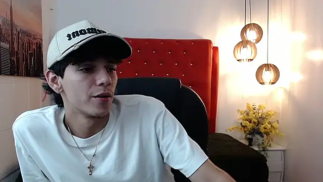 AmethystShadow17 online show from February 25, 3:38 am