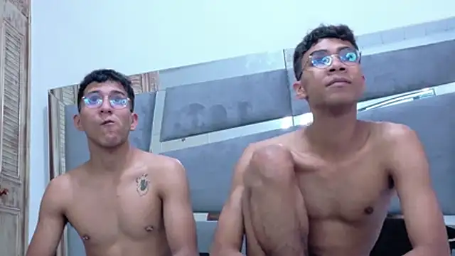 Desire4Duo online show from December 5, 2:03 pm