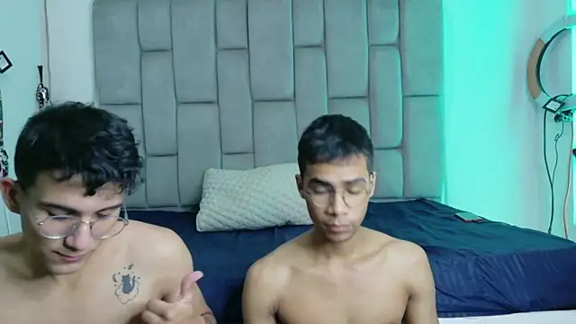 Desire4Duo online show from March 12, 12:33 pm