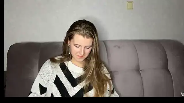 Snapshot of AnnamariaVieu chatting on December 4, 7:44 pm AnnamariaVieu online show from December 4, 7:44 pm