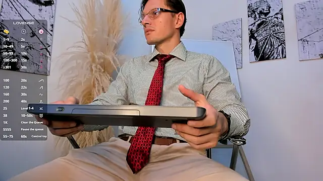 Snapshot of Justin_valverde chatting on November 15, 2:42 am Justin valverde online show from November 15, 2:42 am