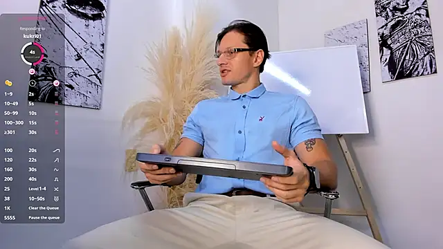 Snapshot of Justin_valverde chatting on November 26, 2:56 am Justin valverde online show from November 26, 2:56 am