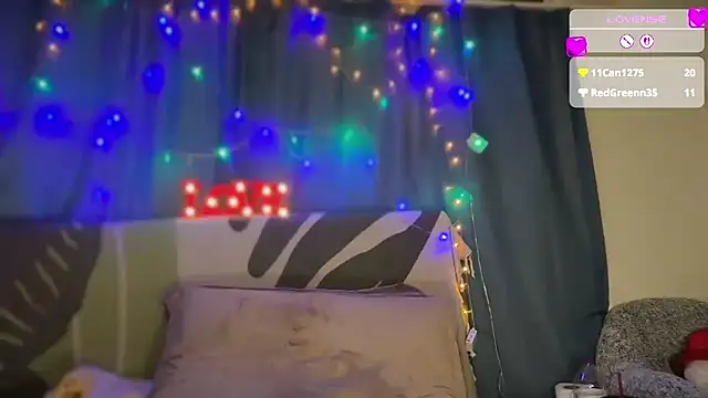  Nefertiti online show from February 9, 6:01 pm