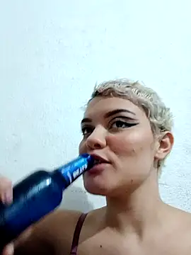 Estela nasx online show from April 17, 11:30 pm