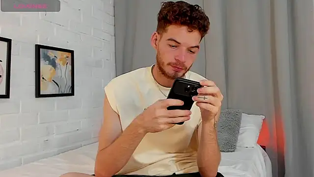 Snapshot of MATEO_HUNTER chatting on December 21, 7:15 am MATEO HUNTER online show from December 21, 7:15 am