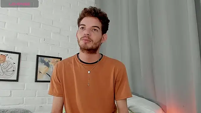 Snapshot of MATEO_HUNTER chatting on January 16, 3:16 pm MATEO HUNTER online show from January 16, 3:16 pm