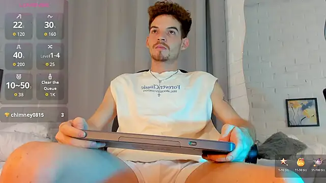 Snapshot of MATEO_HUNTER chatting on February 10, 12:09 pm MATEO HUNTER online show from February 10, 12:09 pm