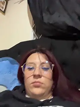 Zoe fire online show from December 22, 11:35 pm