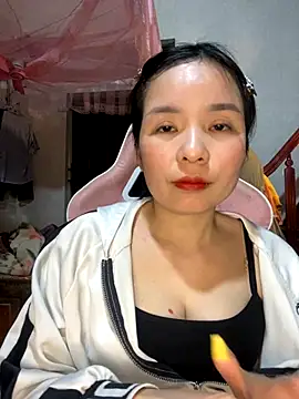 Listen-ly online show from November 29, 1:25 pm