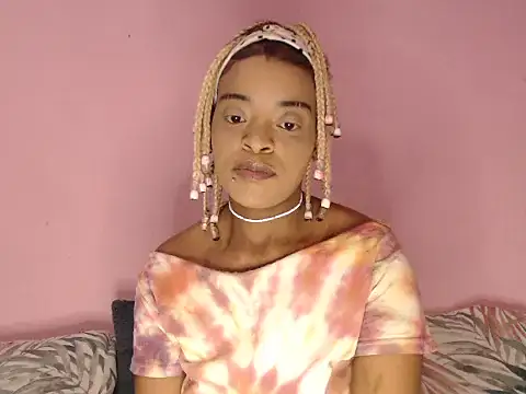 fifiqueen25 online show from October 19, 9:10 am