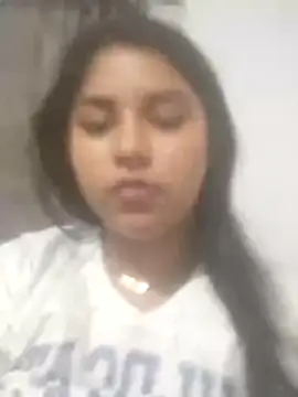 angie hott online show from December 4, 8:23 am