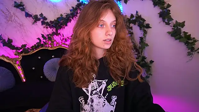 CuteeFoxy online show from November 3, 2:29 pm