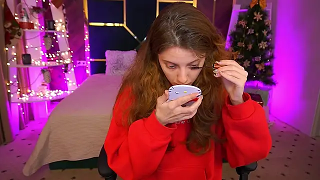 CuteeFoxy online show from January 7, 2:19 pm