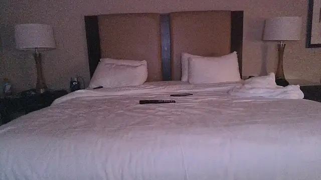 spincouple online show from October 19, 5:08 am