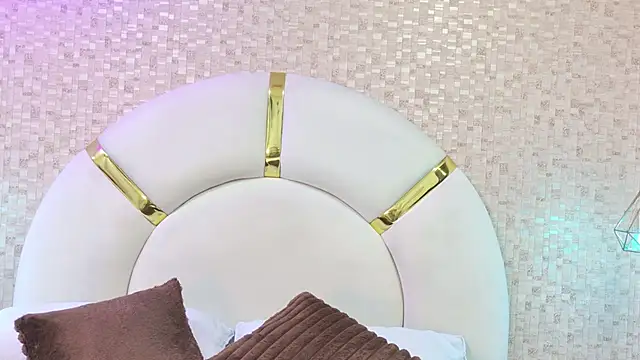 emmy rose25 online show from February 11, 11:37 am