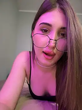 Snapshot of AuroraAmethyst chatting on October 23, 11:20 am AuroraAmethyst online show from October 23, 11:20 am