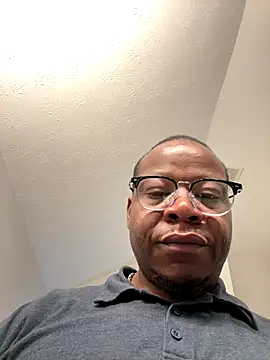 Snapshot of SincereMoneyBJ chatting on October 23, 9:24 pm SincereMoneyBJ online show from October 23, 9:24 pm