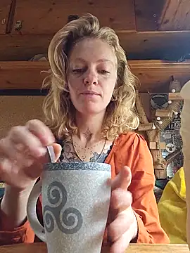 DeesseLilli online show from October 21, 8:04 am