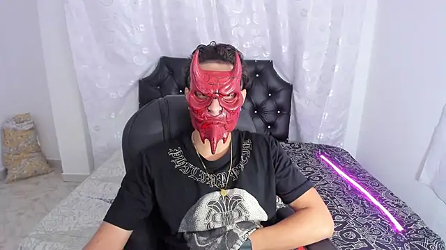 Hayden Boy  online show from October 31, 1:01 pm