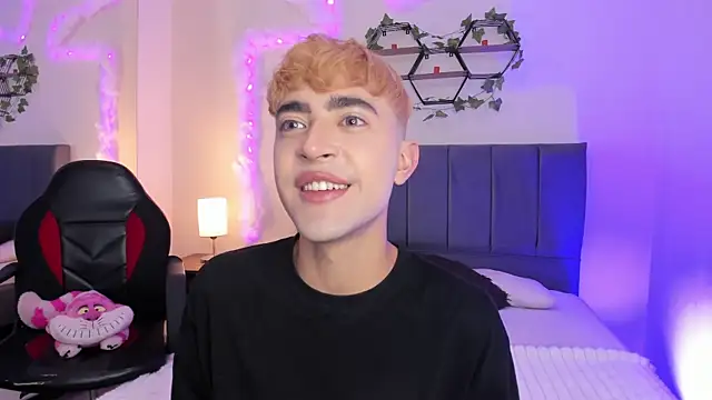 JustinCastiblanco online show from October 28, 11:36 am