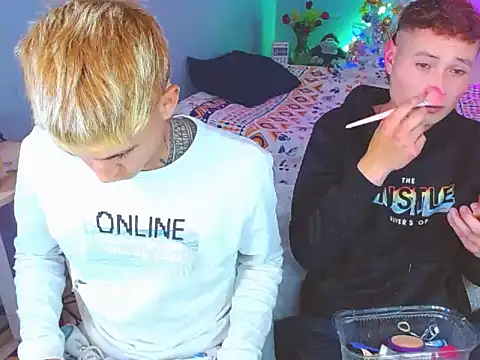 Snapshot of Latin_boysxxxx chatting on November 29, 2:36 am Latin boysxxxx online show from November 29, 2:36 am