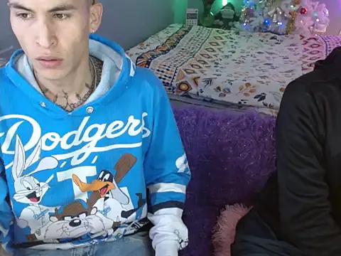 Snapshot of Latin_boysxxxx chatting on November 30, 2:26 am Latin boysxxxx online show from November 30, 2:26 am