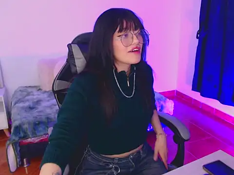 Isabella  666 online show from December 5, 5:05 am