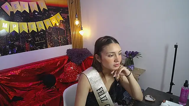 Arianaa Toro online show from October 17, 2:19 pm