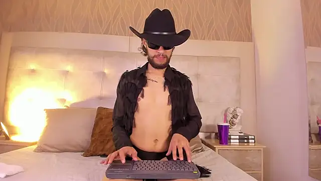 Liam Samderz online show from October 18, 11:55 am