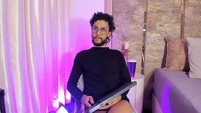 Liam Samderz online show from October 23, 11:53 am