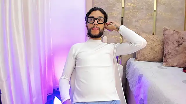 Liam Samderz online show from October 30, 11:55 am