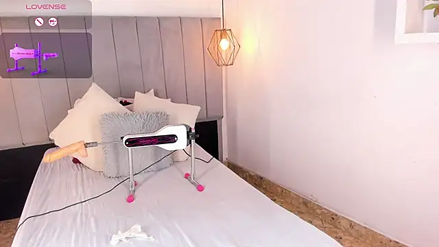 Pamela occoner  online show from November 28, 7:16 pm