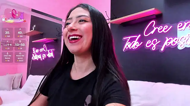 JuliethCruz  online show from January 10, 10:50 am