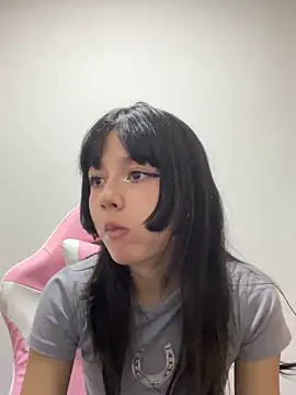 Snapshot of AnaisXoXo chatting on November 14, 8:18 pm AnaisXoXo online show from November 14, 8:18 pm