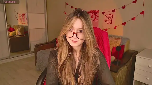 Snapshot of BellaSink chatting on January 13, 5:35 am BellaSink online show from January 13, 5:35 am