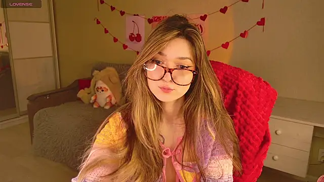 Snapshot of BellaSink chatting on January 14, 5:35 am BellaSink online show from January 14, 5:35 am