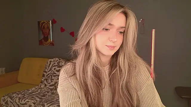 Snapshot of BellaSink chatting on February 20, 6:26 am BellaSink online show from February 20, 6:26 am