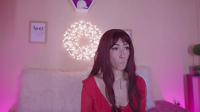 Snapshot of Meggie_ chatting on November 8, 9:24 pm Meggie online show from November 8, 9:24 pm