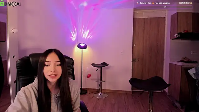 Mikeyvioleta  online show from April 26, 12:30 am