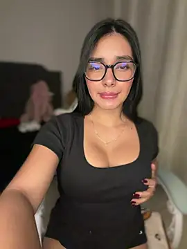 Snapshot of MiaSofia__ chatting on May 4, 5:58 am MiaSofia online show from May 4, 5:58 am